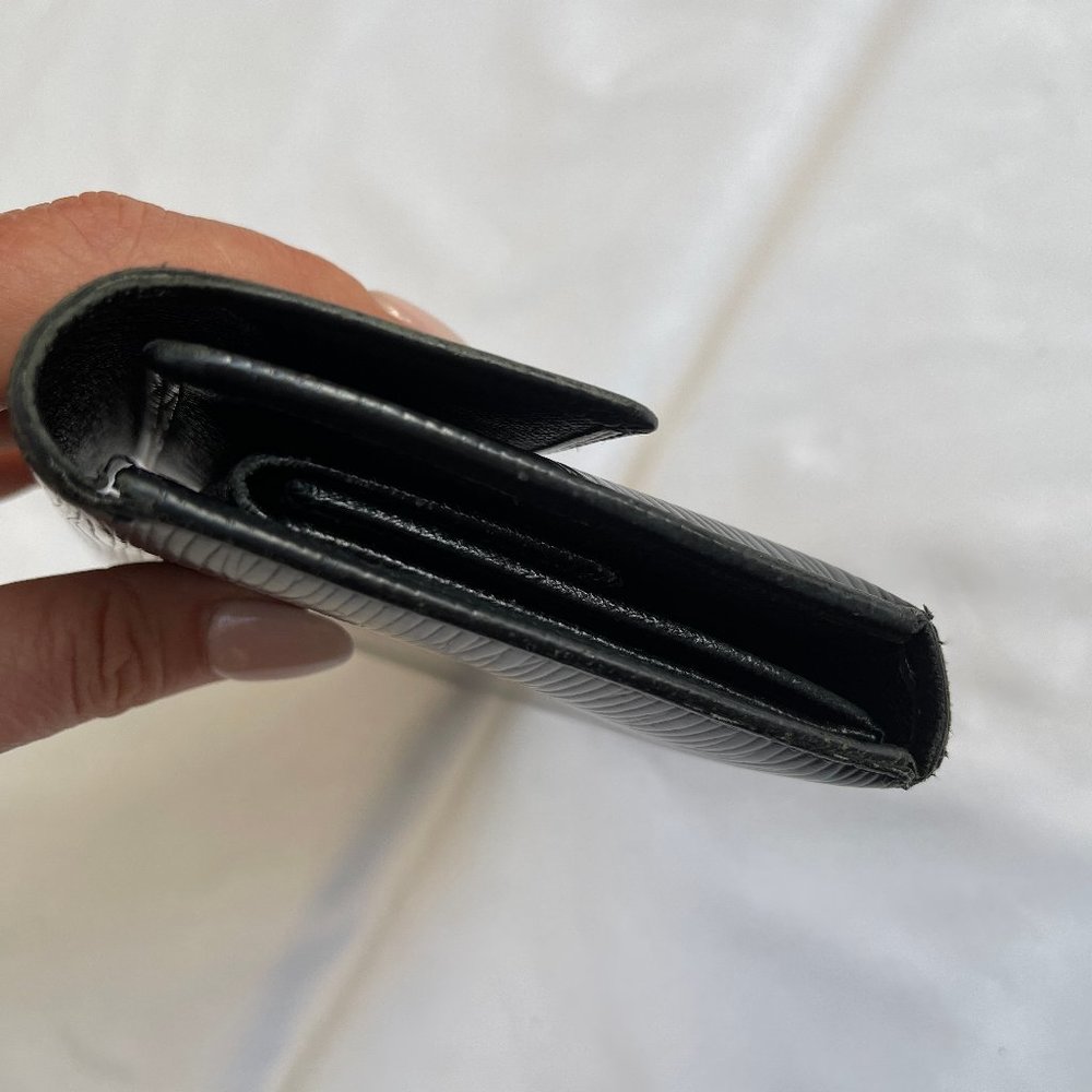 Auc Louis Vuitton Epi Leather black Snappy Vintage wallet/purse SP1028 - Picture 14 of 15